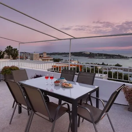 Vouliagmeni Stylish Homes By Blupine Athens Exterior photo