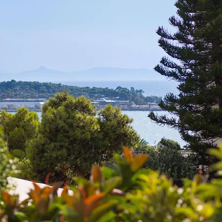 Vouliagmeni Stylish Homes By Blupine Athens Room photo