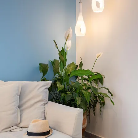 Vouliagmeni Stylish Homes By Blupine Athens Room photo