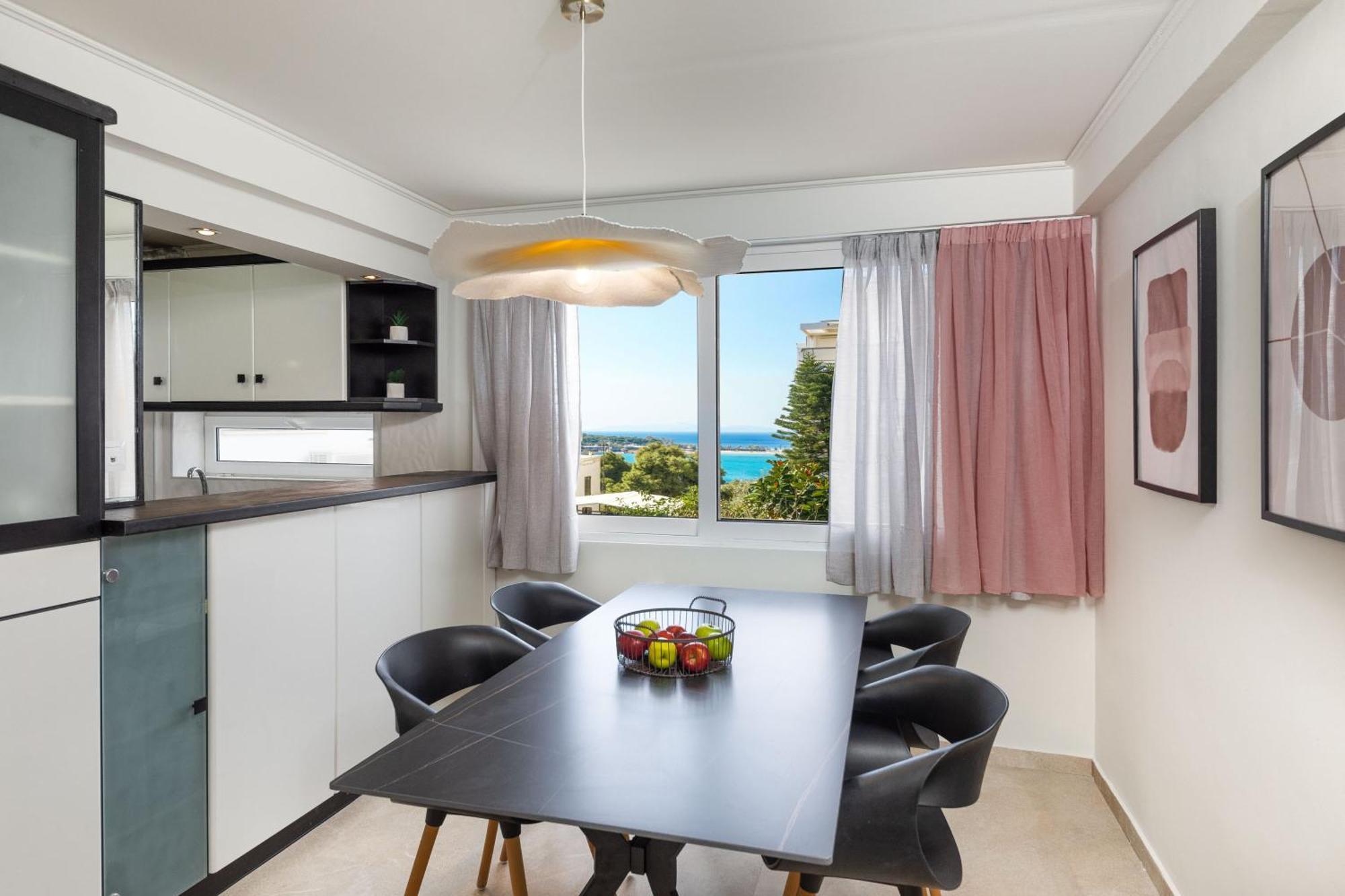 Vouliagmeni Stylish Homes By Blupine *