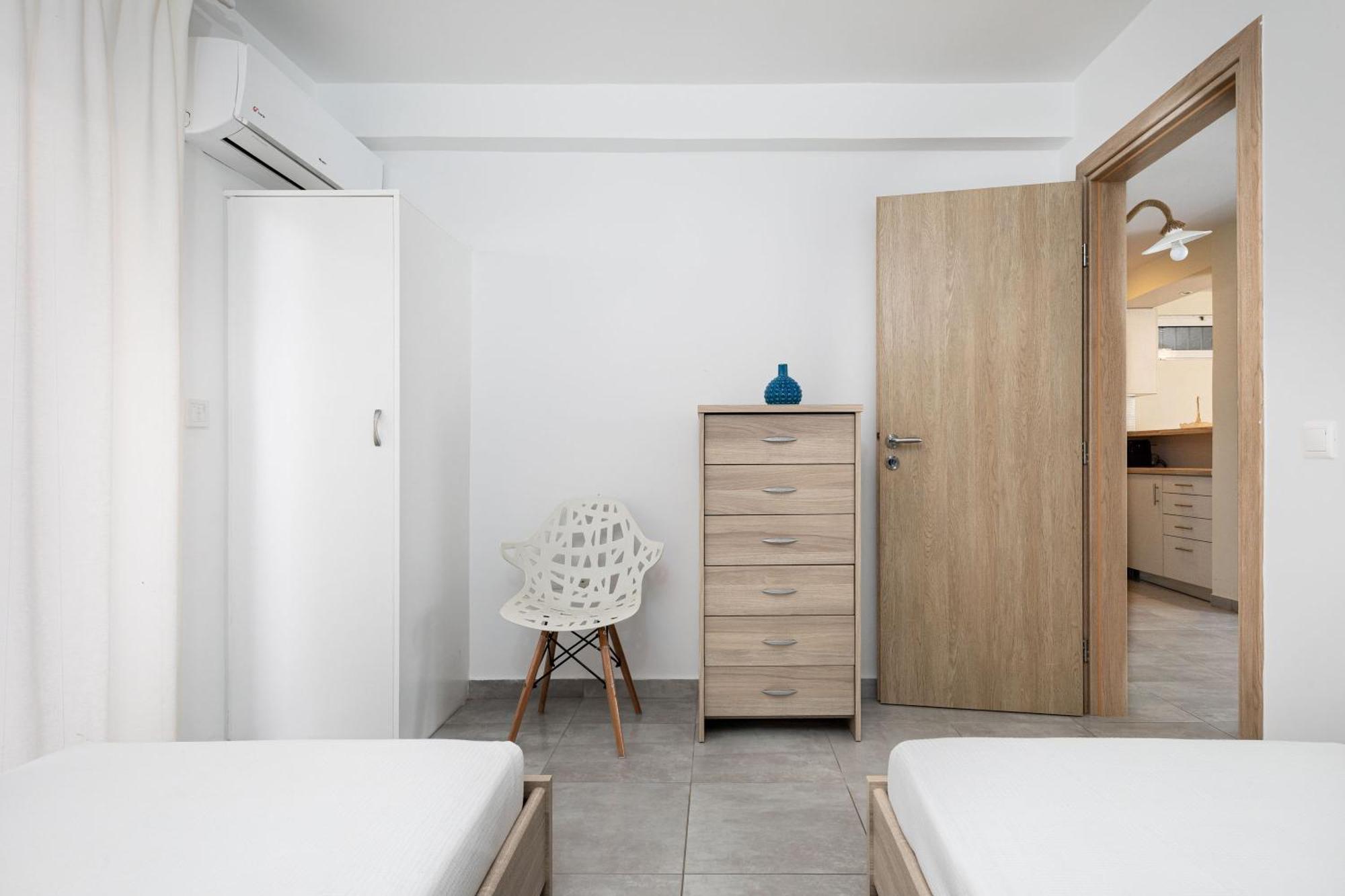 Vouliagmeni Stylish Homes By Blupine דירה